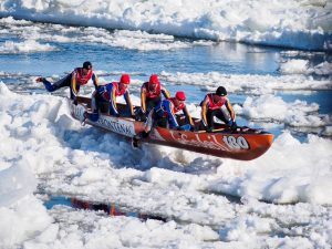 Ice-canoeing-Quebec-Winter-Carnival